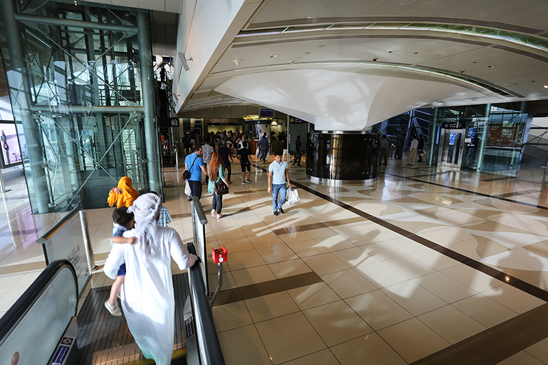 Dubai : United Arab Emirates  : Travel : Photos :  Richard Moore Photography : Photographer : 